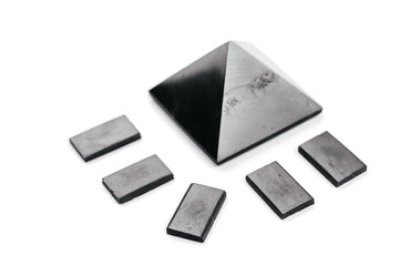 KARELIANMASTERS Shungite Stones Pyramid and Sticker for Phone Set - Crystal Healing Protection KARELIANMASTERS Au supplements