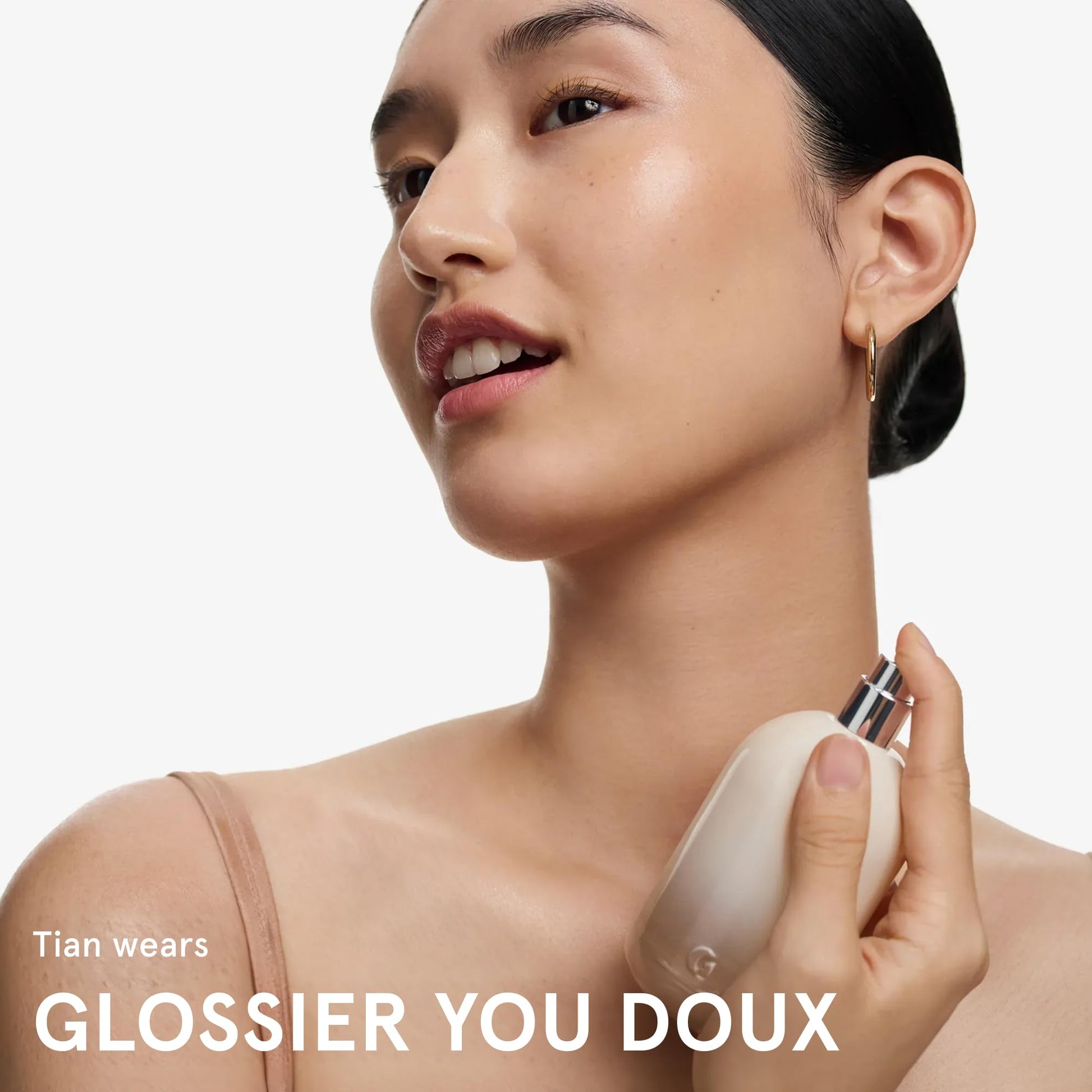 Glossier You Doux Eau de Parfum - Unisex Fragrance for Men & Women, Skin-Scent Enhancer Smells Different on Everyone - Earthy Woody Perfume with Sweet Violet, Palo Santo & Ambrox Base Notes, 100ml Glossier Au supplements