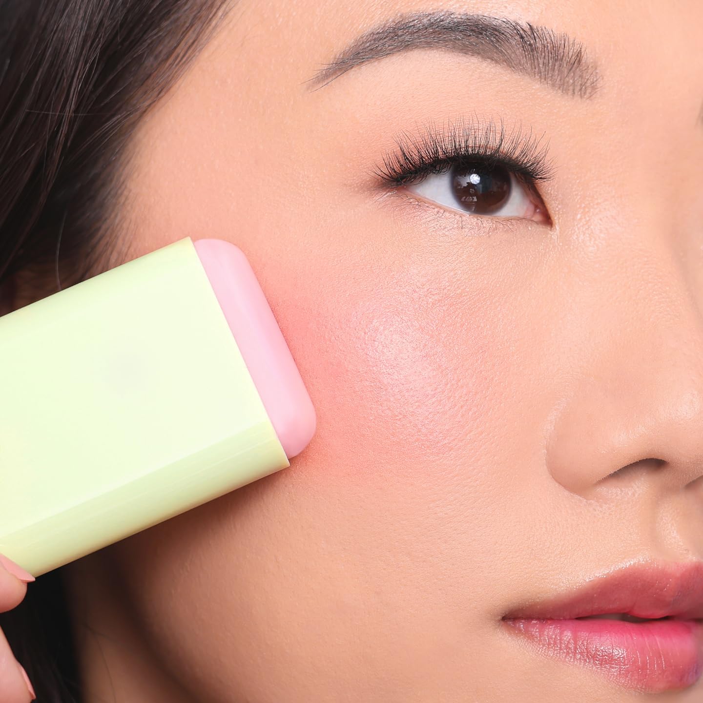 Pixi On-the-Glow Blush Stick in CheekTone, pH Reactive Hydrating Tinted Moisture Stick for Cheeks and Lips with Ginseng, Aloe Vera and Fruit Extracts, Twist-Up Design, Paraben-Free, 19g / 0.6 oz Pixi Au supplements