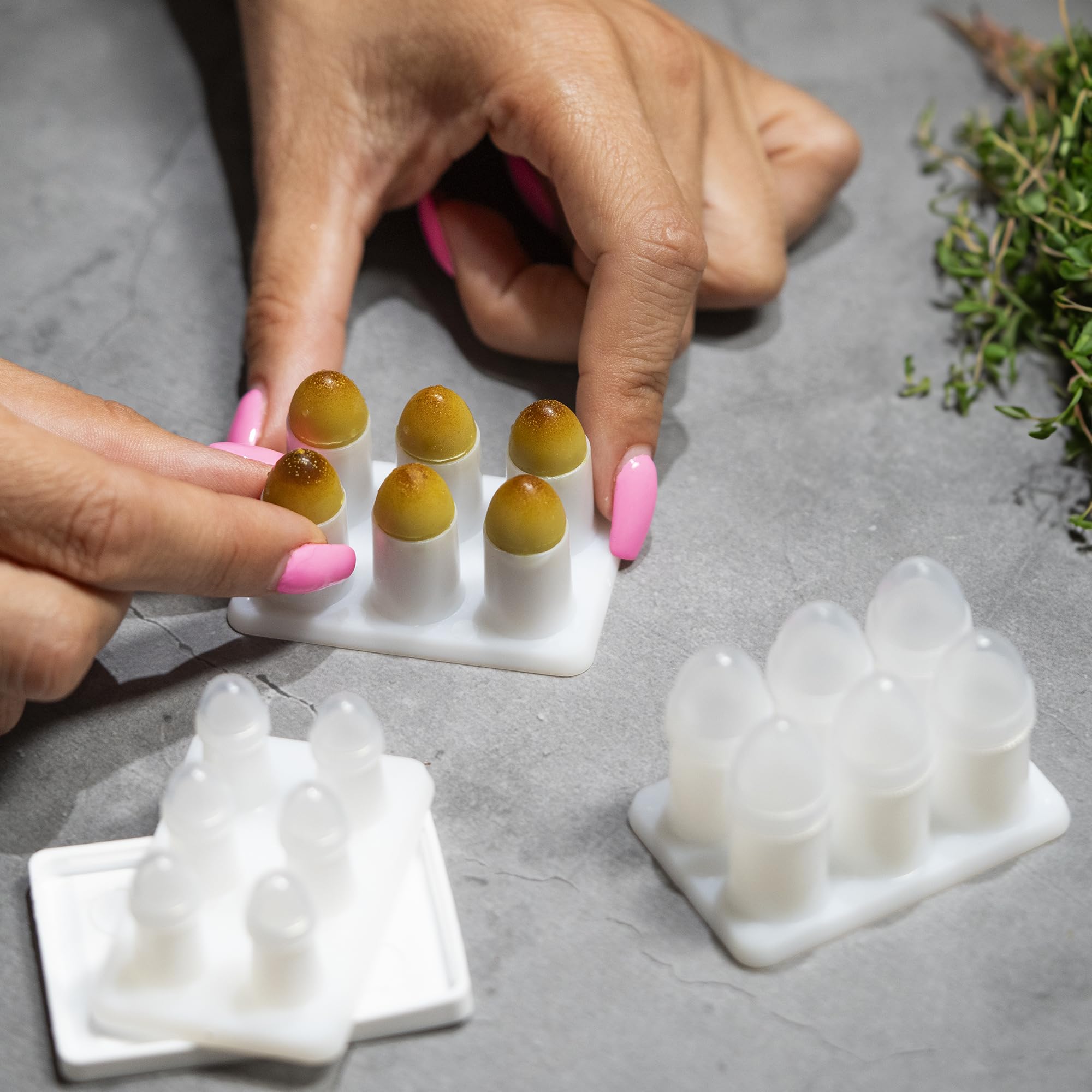 Suppository Molds Kit - Made in France, 3 Sizes (1ml, 2ml, 3ml), Reusable Suppositories Mold - 4 Trays Hoxycom Au supplements
