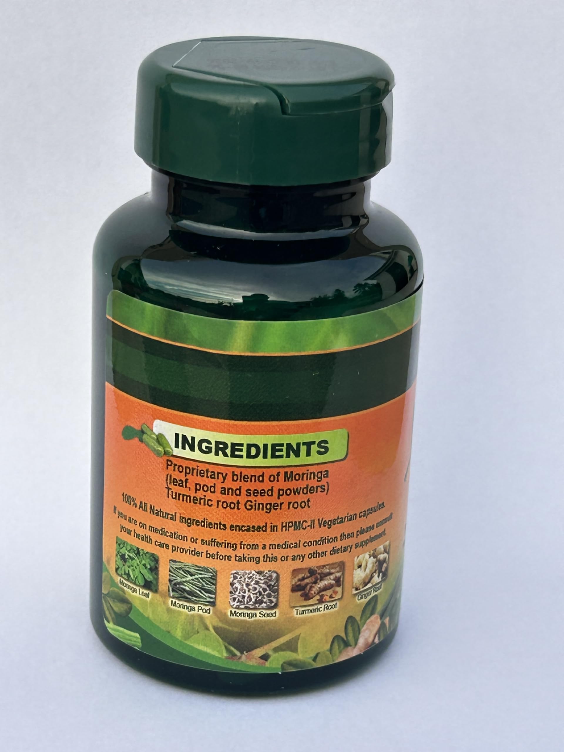 Jamaican Moringa Capsules – 100% Natural Ingredients – Made from Dried Moringa Leaves, Pods & Seeds – 90 Capsules, 500mg – with Turmeric & Ginger – Herbal Supplement, Nutrient-Rich – Easy to Swallow King's Jamaican Au supplements
