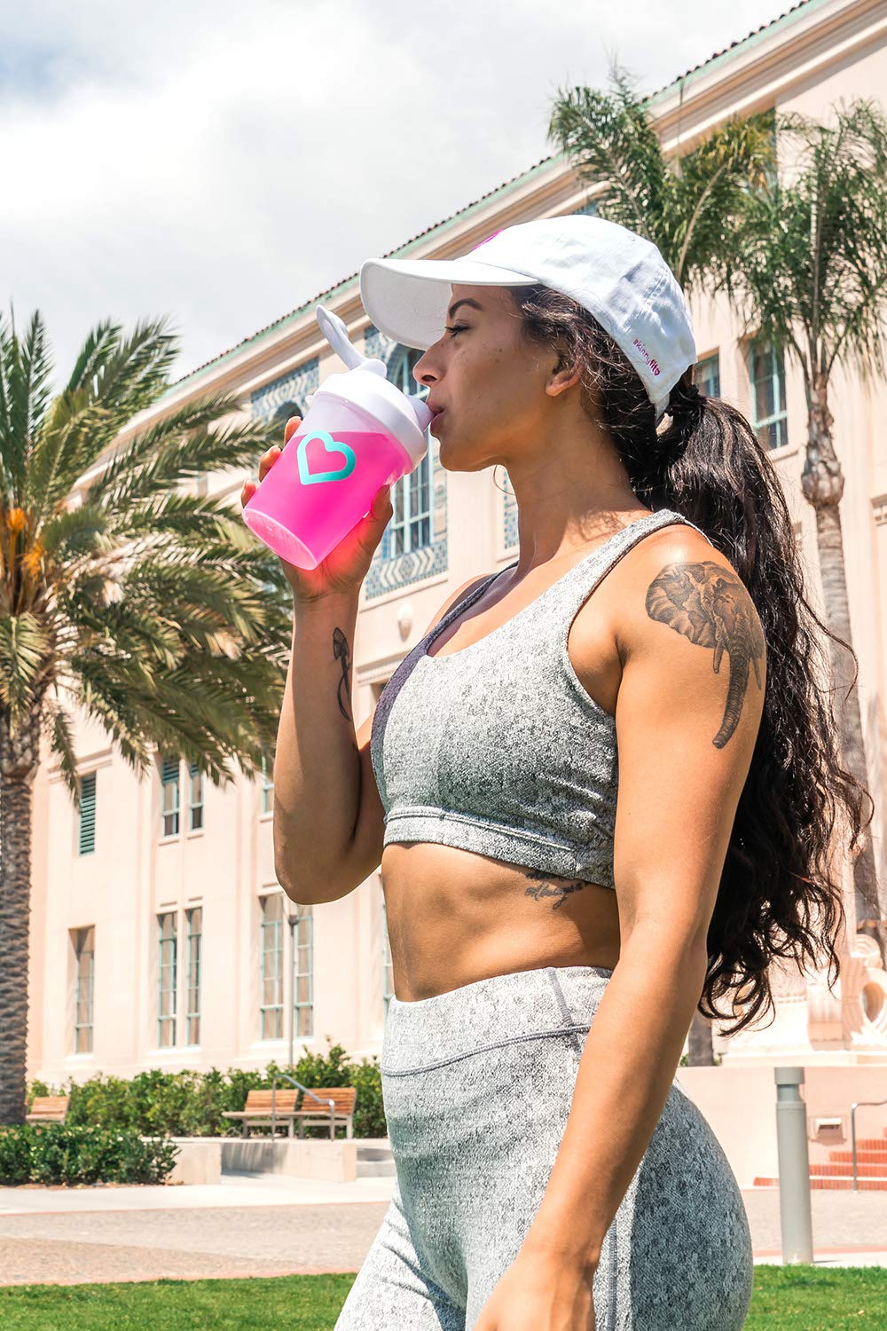 SkinnyFit Super Shaker Bottle 20oz. BPA free with Mixing Grid Technology, Leak Proof SkinnyFit Au supplements