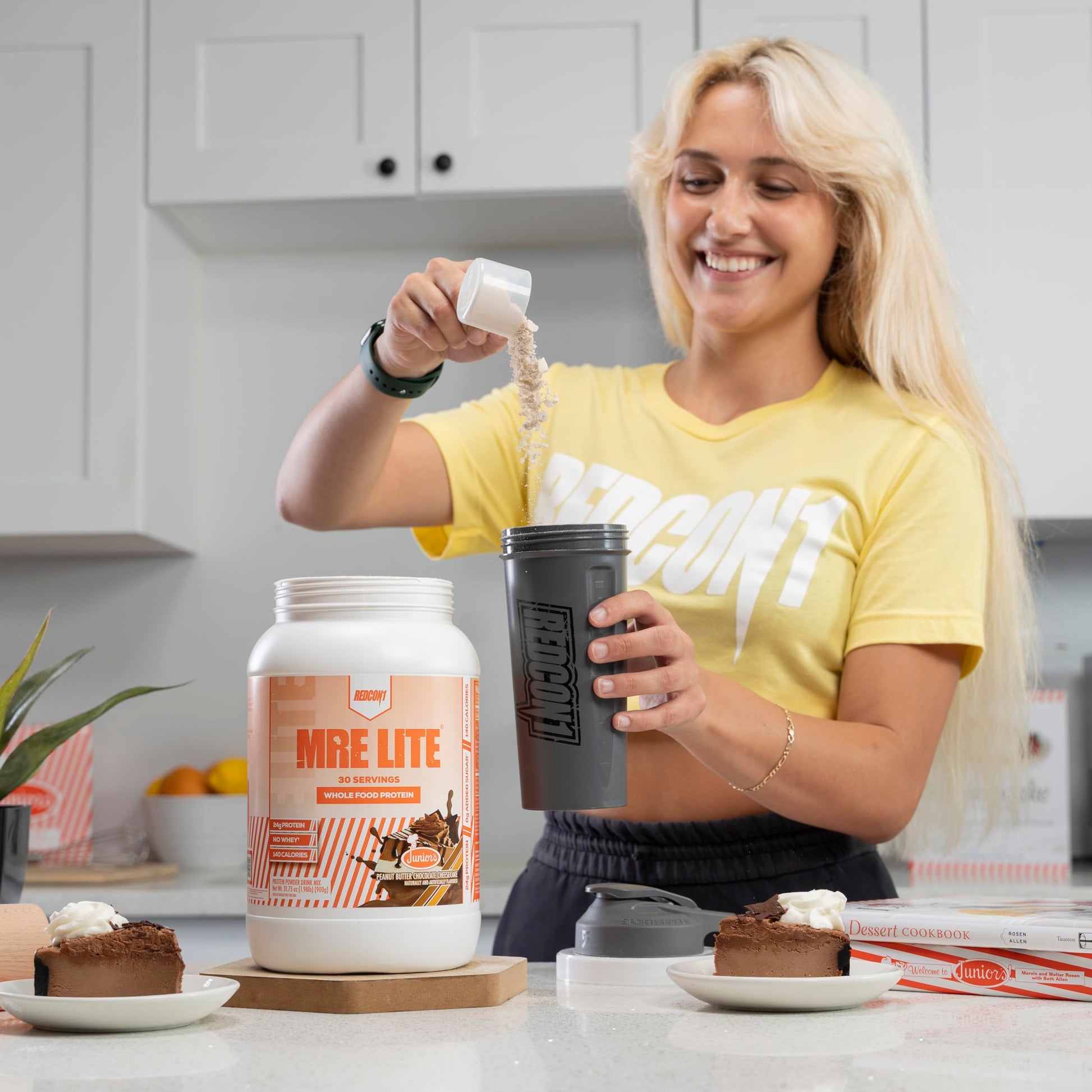 REDCON1 MRE Lite Whole Food Protein Powder, Juniors, Peanut Butter Chocolate REDCON1 Au supplements