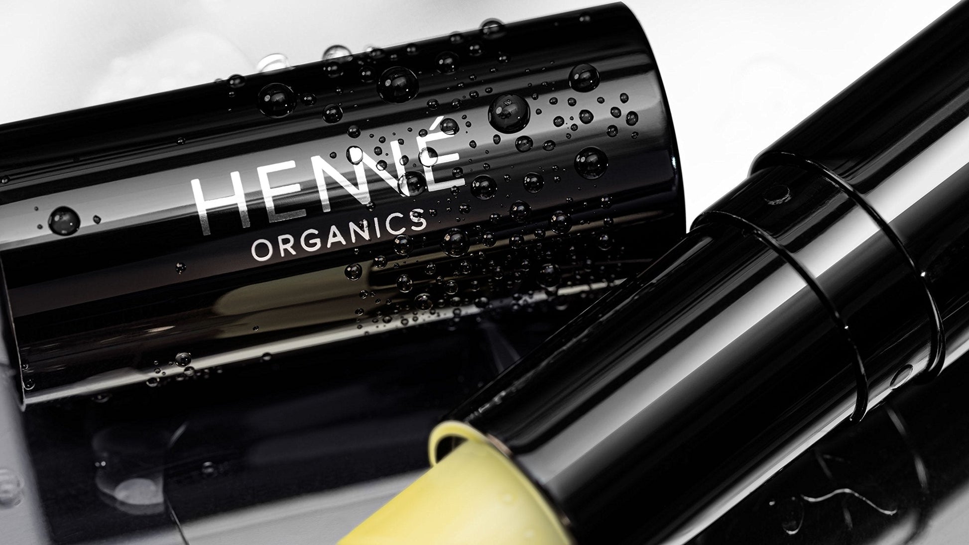 Henné Organics Luxury Lip Balm V2 - Natural and Organic Moisturizer - 0.15 Ounce Stick HennÃ Organics Au supplements