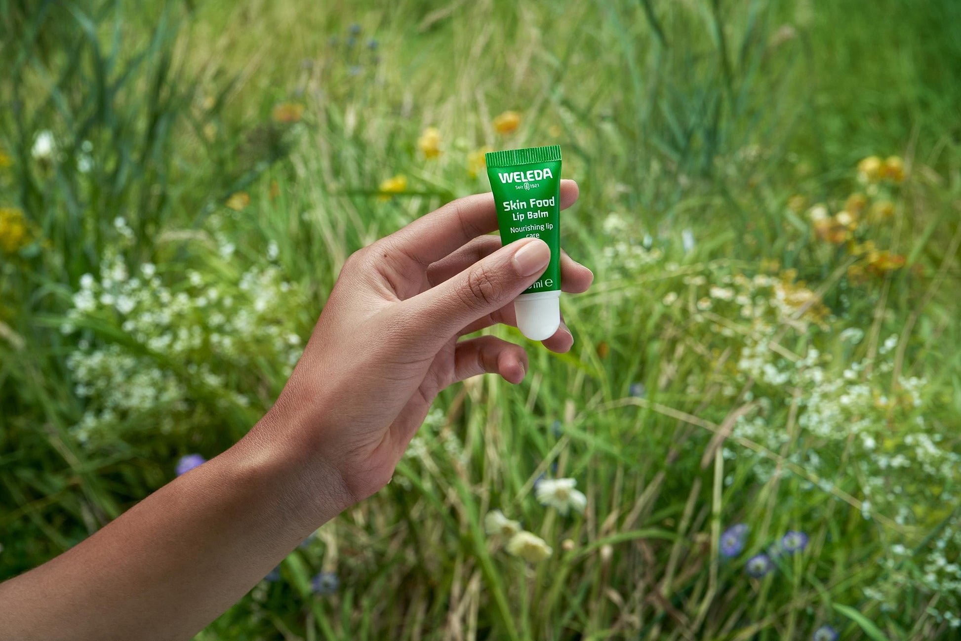 Weleda Skin Food Lip Butter, 0.27 Ounce, Plant Rich Moisturizing Lip Care with Sunflower Seed Oil, Chamomile and Calendula Weleda Au supplements