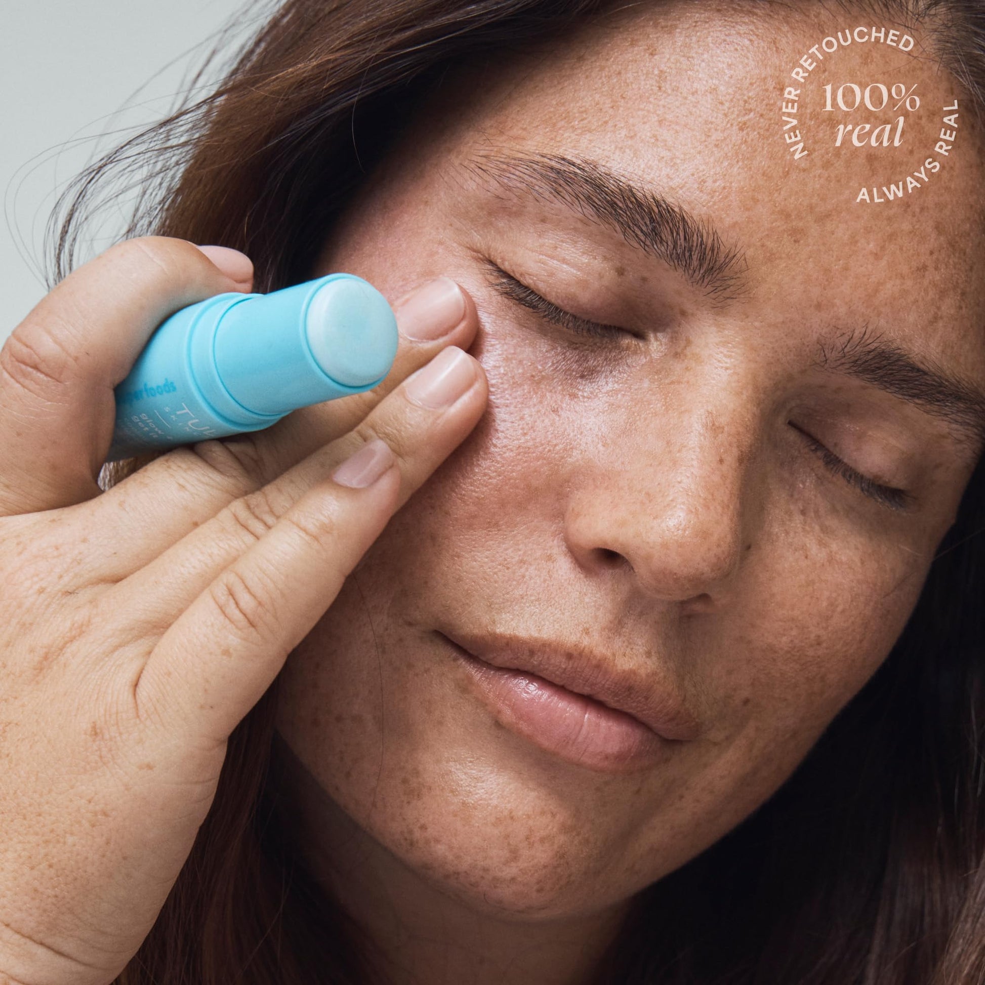 TULA Skin Care Eye Balm Glow & Get It - Dark Circle Treatment, Instantly Hydrate and Brighten Undereye Area, Portable and Perfect to Use On-the-go, 0.35 oz. TULA Au supplements